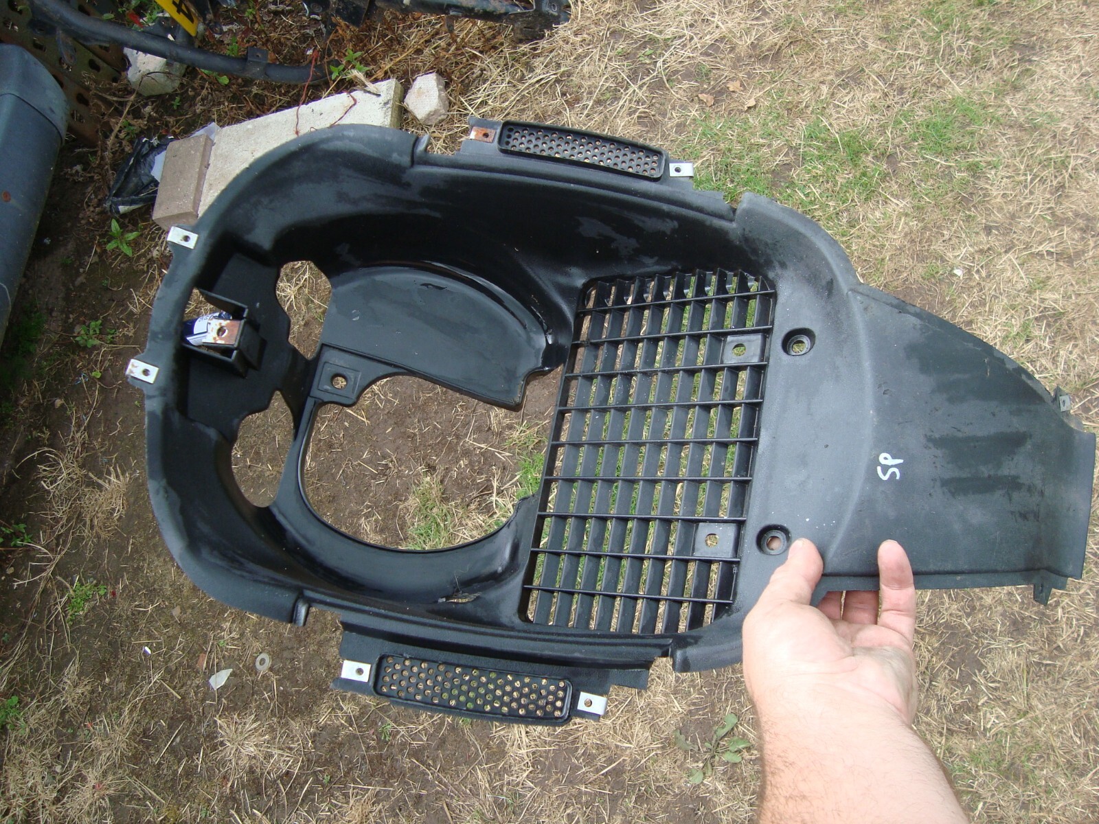 Picture 4 of 6