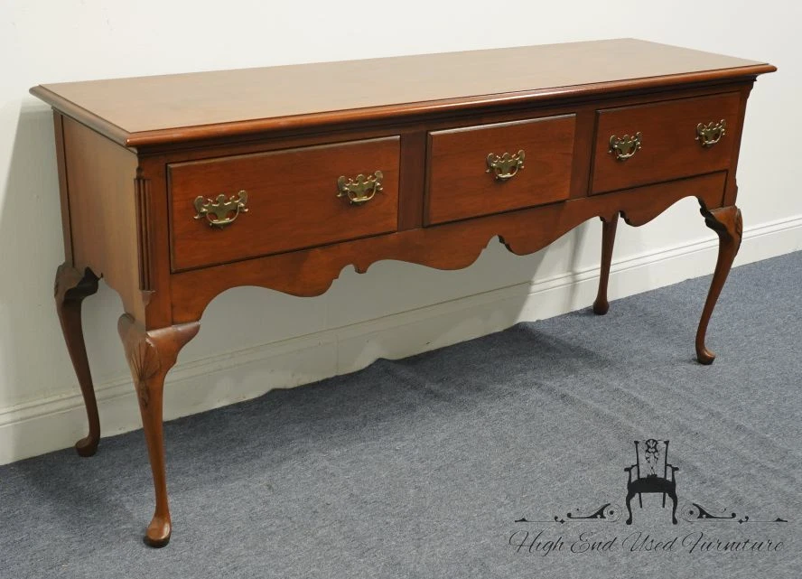 SILLA NOGALORY Co. Colección James River Caoba Sólida Estilo Tradicional 68"... Foto 2 de 4