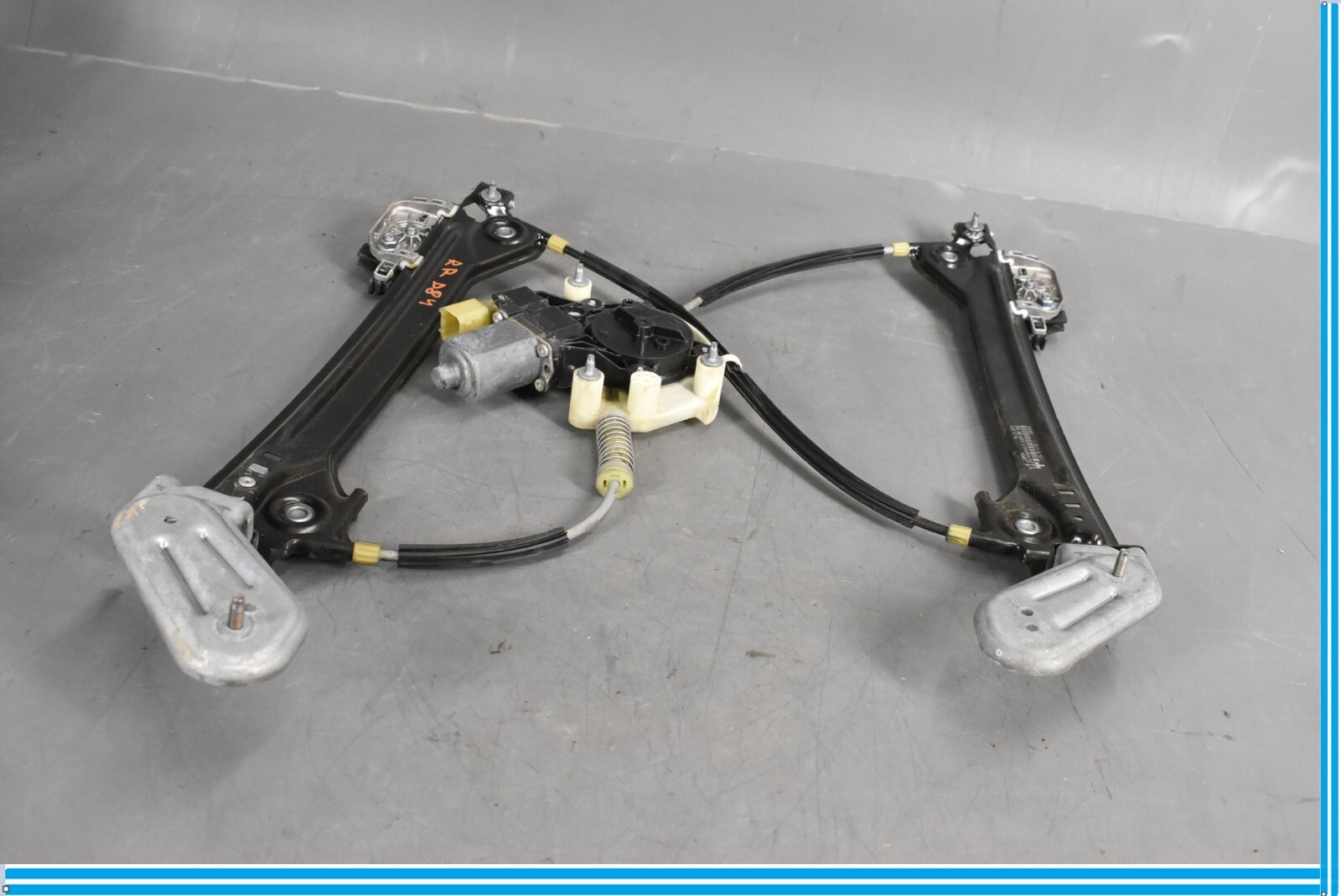 MASERATI QUATTROPORTE REAR RIGHT DOOR WINDOW REGULATOR W/ MOTOR OEM 2014-2020