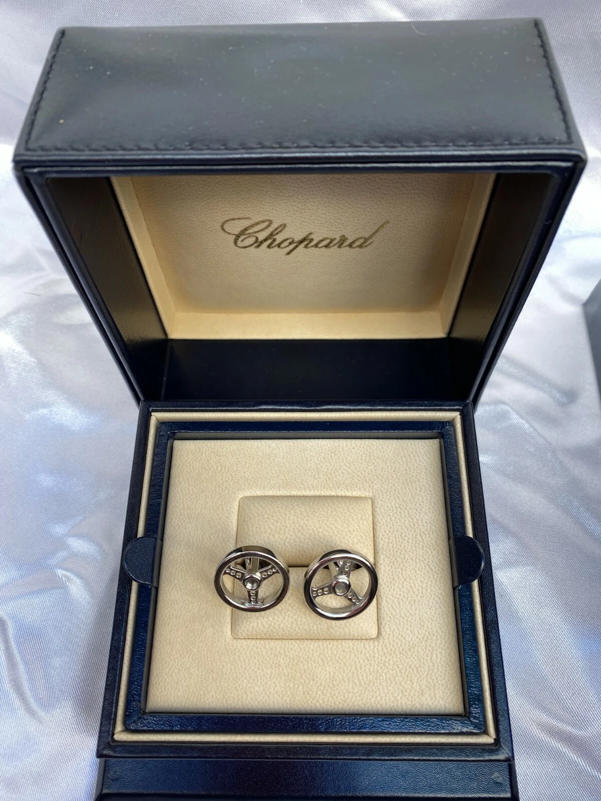 Chopard — MAGNIFICENT CHOPARD BRAND NEW 18K WHITE GOLD STEERING WHEEL CUFFLINKS WITH BOX