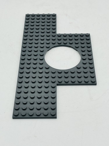 Lego 18601 Platte modifiziert 12 x 24 mit 6 x 6 quadratischen Ausschnitten und rundem Ausschnitt - Bild 1 von 3
