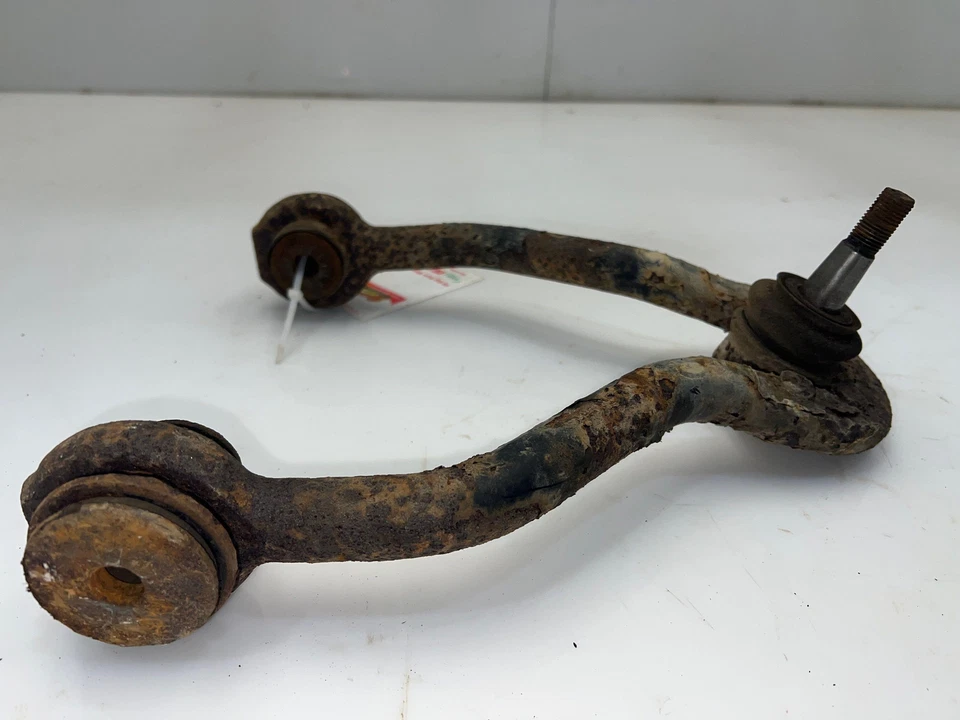 1988 - 1998 Chevy C1500 4x4 Front Upper Control Arm LH Driver Side OEM 12388431 - Image 4 of 4
