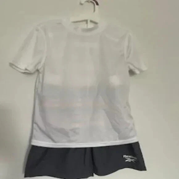 Juego de natación Reebok de 2 piezas con protección contra erupciones para niños - Talla 9/10 - UPF 50+ blanco-gris Foto 3 de 4