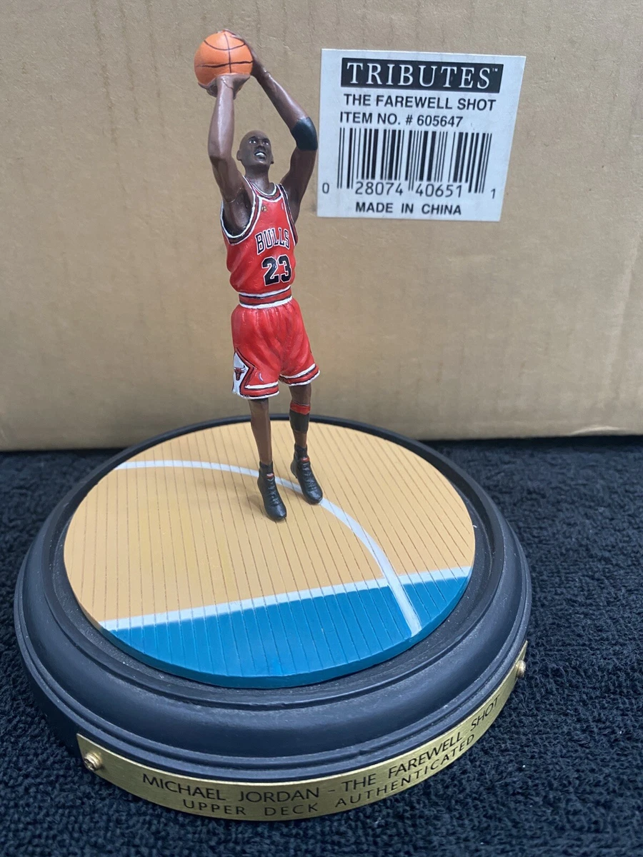 Michael Jordan The Farewell Shot フィギュア Preços baixos em Michael Jordan Chicago Bulls bonecos de ação da