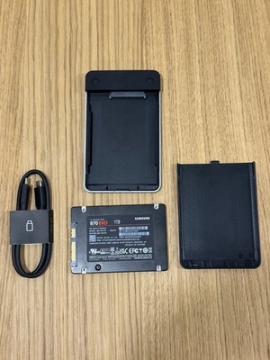 Samsung 870 EVO 1TB 2.5'' SATA III SSD MZ-77E1T0 SSD + Enclosure (GREAT!)
