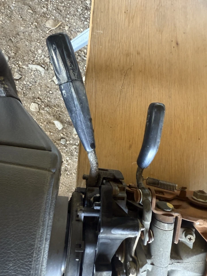 TOYOTA 4RUNNER 4x4 3.0 COLUMNA DE DIRECCIÓN INCLINABLE GRIS LLAVE PISO CAMBIO FABRICANTE DE EQUIPOS ORIGINALES 1990-1994  Foto 4 de 4