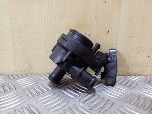 VW PASSAT Variant B8 3G5 Zirkulationswassermotor 5C0965567 0392023209 26130756