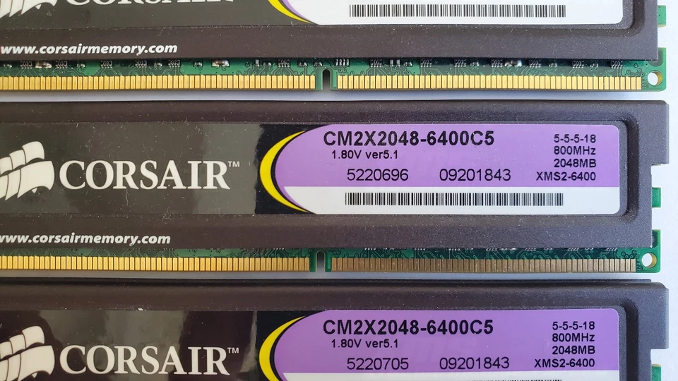 8GB 2GBx4 PC2-6400 DDR2-800 CORSAIR CM2X2048-6400C5 XMS2-6400 RAM MEMORY KIT - Image 3 of 3
