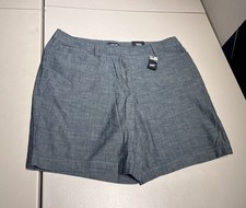 Lands End Shorts Women  s 18 W Blue Chambray Mid Rise Pockets 9  Inseam Cotton