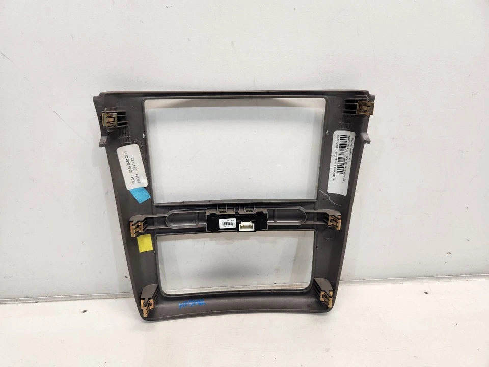 2009 Chevrolet Cobalt Radio / Dash Bezel (Silver* - Image 4 of 4