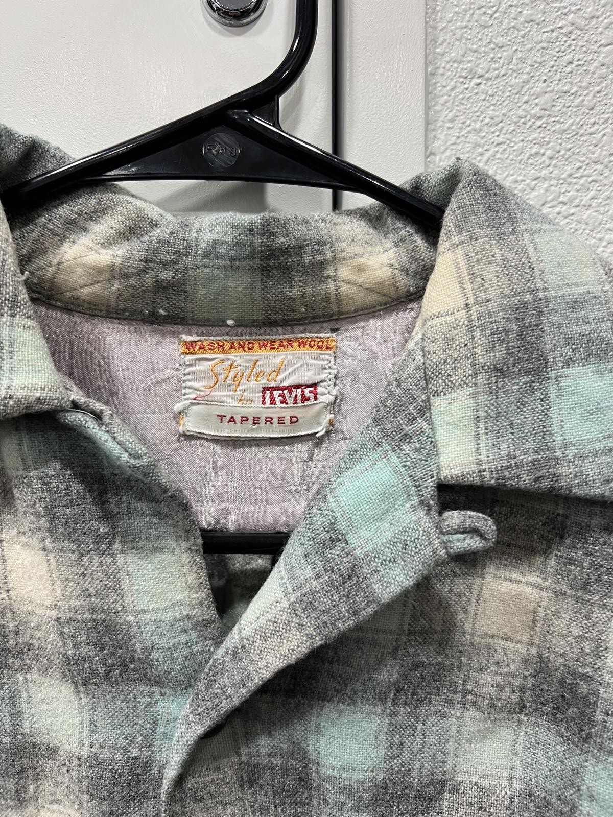 70s Loop Collar Levis Button Up Wool - image 2