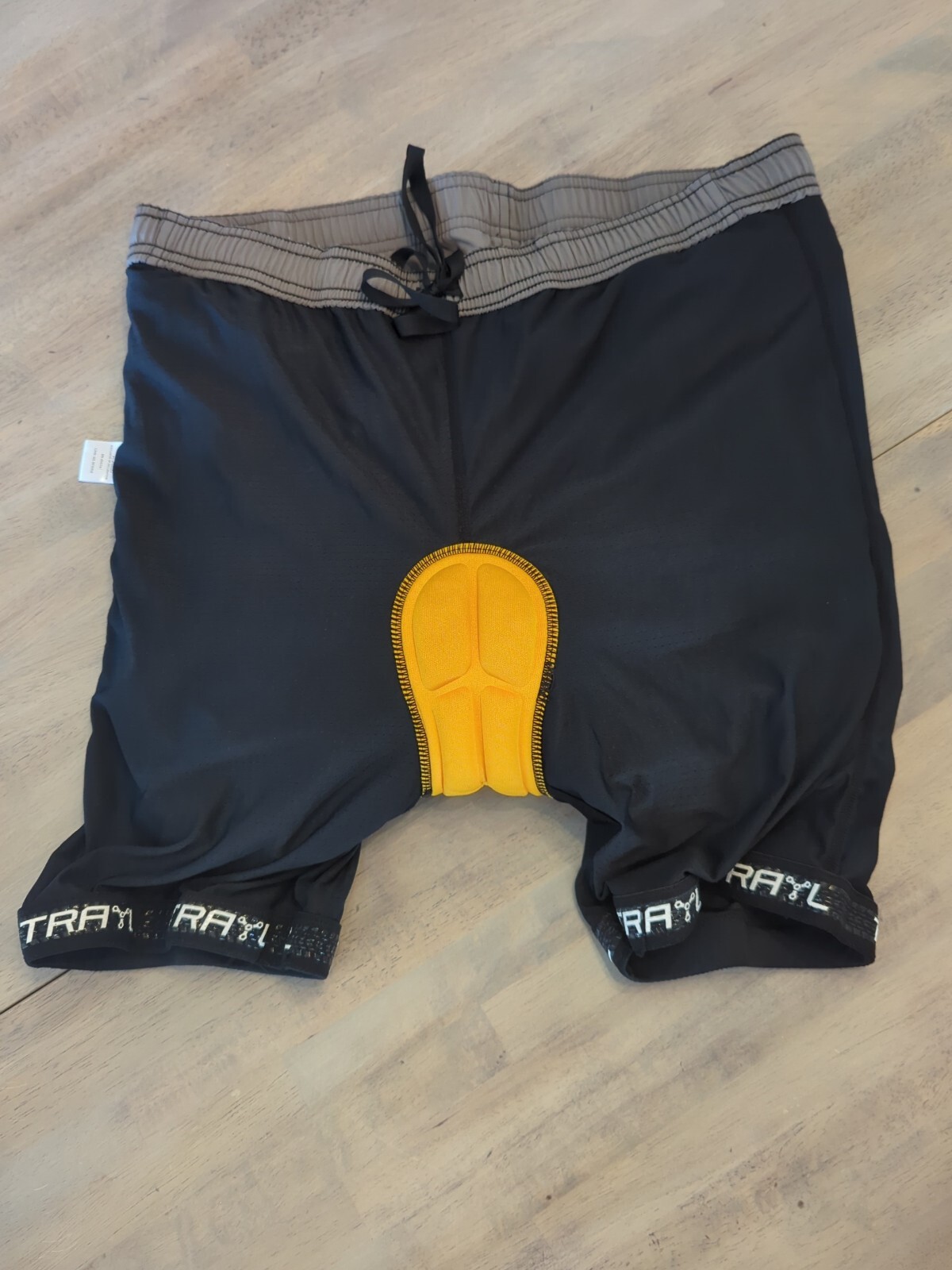 trayl bike shorts
