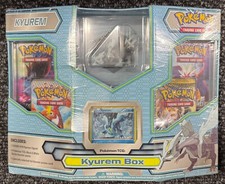 Pokemon Black & White KYUREM FIGURE BOX 2012 Next Destinies NEW SEALED