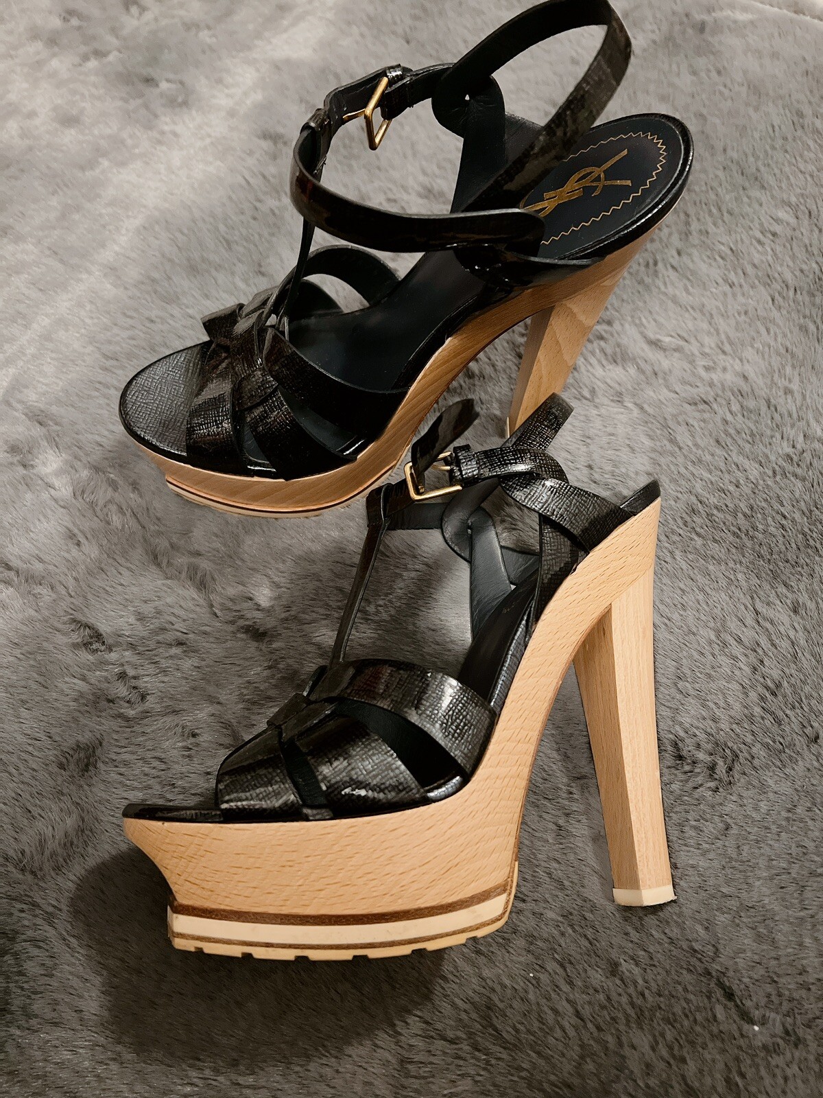 YSL Tribute Yves Saint Laurent Tacchi a plateau in pelle nera legno 37