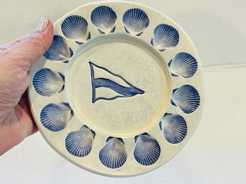 SALT MARSH POTTERY 6" Round Scallop Plate Coaster Trophy - Picture 2 of 6