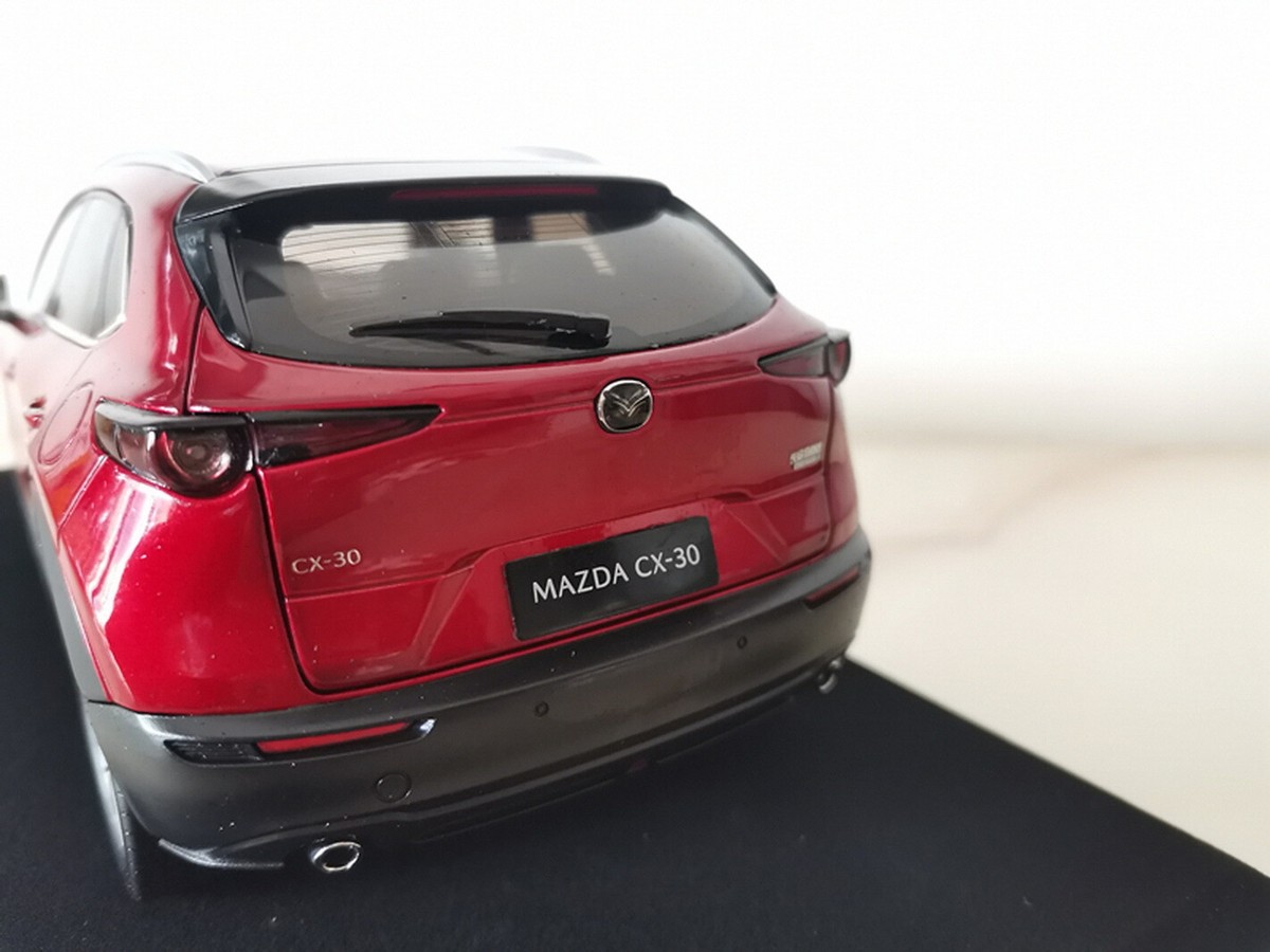 1/18 Scale Mazda CX-30 SUV 2021 Red Diecast Model Car Toy