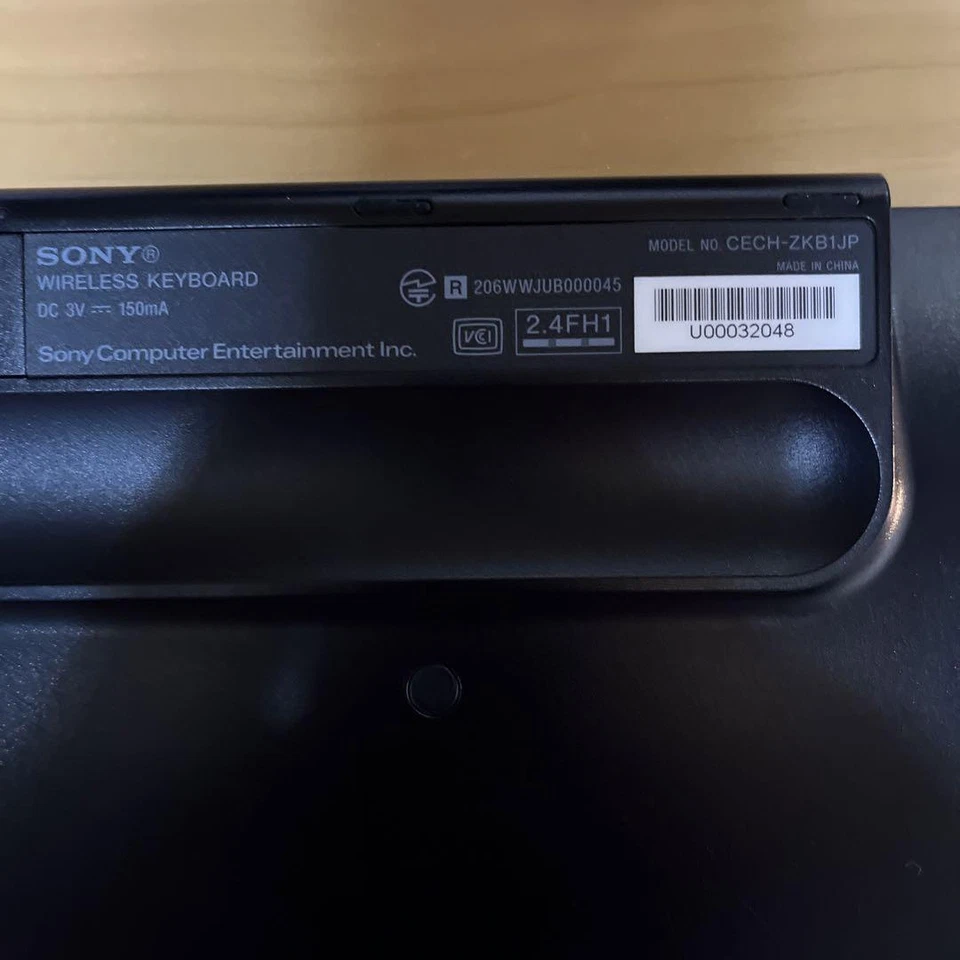 Sony PlayStation PS3 Official Wireless Bluetooth Keyboard UK CECH-ZKB1GB Used - Image 4 of 4