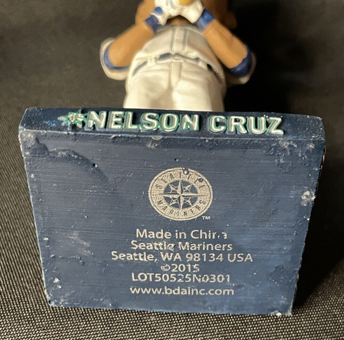 2015 SGA Bobblehead Nelson Cruz Seattle Mariners MLB - Picture 16 of 16