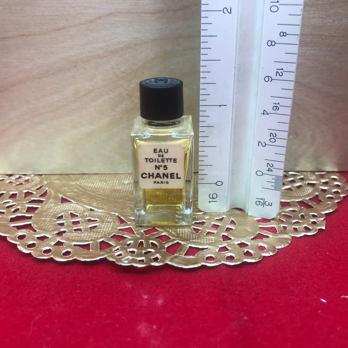 Women Miniature Mini Perfume Travel x2 DSquared Chanel 19