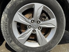 2018-2020 Honda Odyssey 18x7.5 5 Spoke Alloy Wheel Silver Curb Rash