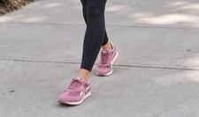 Reebok Women  s Sz 8 Pink Suede  Nylon Sneakers Pretty In Pink Athletic Wear