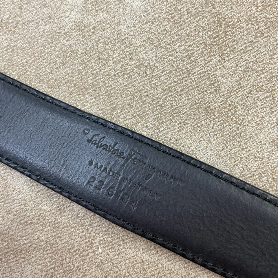 Cinturón unisex Salvatore Ferragamo Gancini hebilla cuero negro cintura 34"" Foto 4 de 4