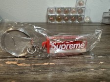 NWT Supreme NY Red Box Logo Level Clear Bubble Tool Keychain FW18 DS AUTHENTIC