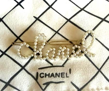 Chanel Beauty Barrette Hair Accessory Gold Tone White Pearls