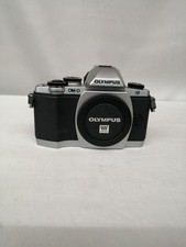 OLYMPUS E-M10 Mirrorless W Lens Kit