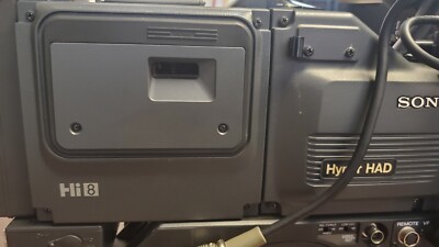 Sony DXC-537A Color Video Camera with Sony EVV-9000 Recorder | eBay