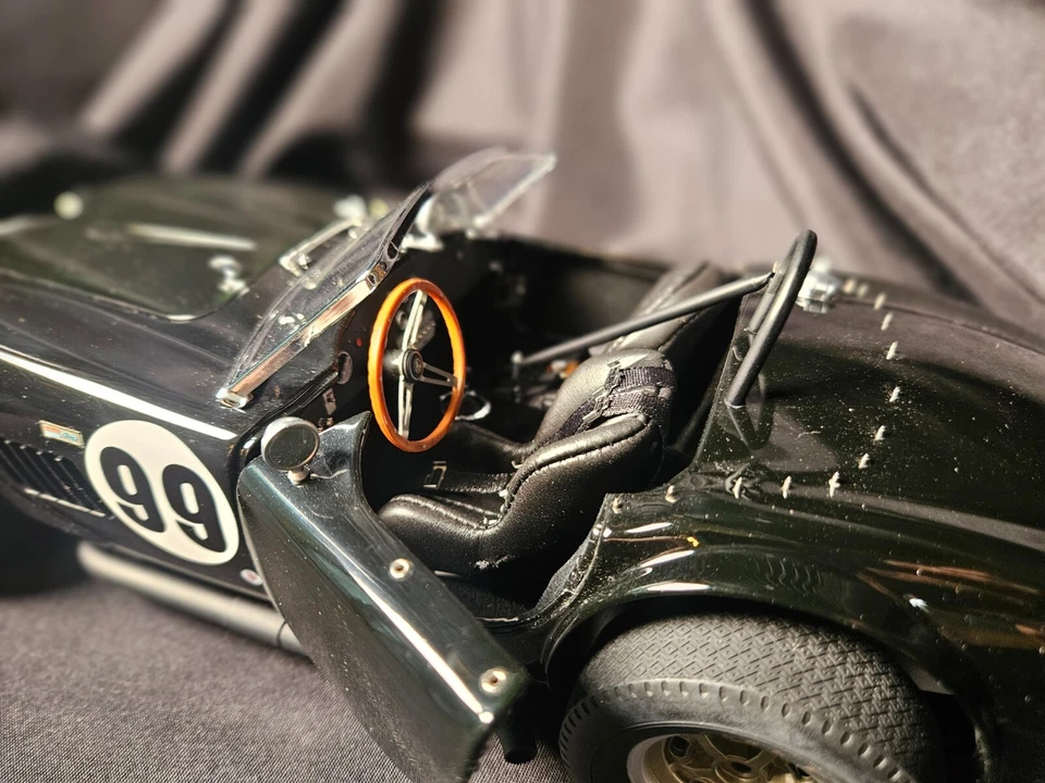 GMP Shelby Cobra 289 Factory Team Cobra Black No. 99 1:12 Scale Inv. #4846 - Image 2 of 4