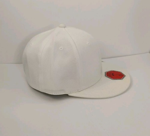 Grassroots California Fitted Hat Beige/Cream White 7 1/4 Touch of Class - Picture 8 of 16