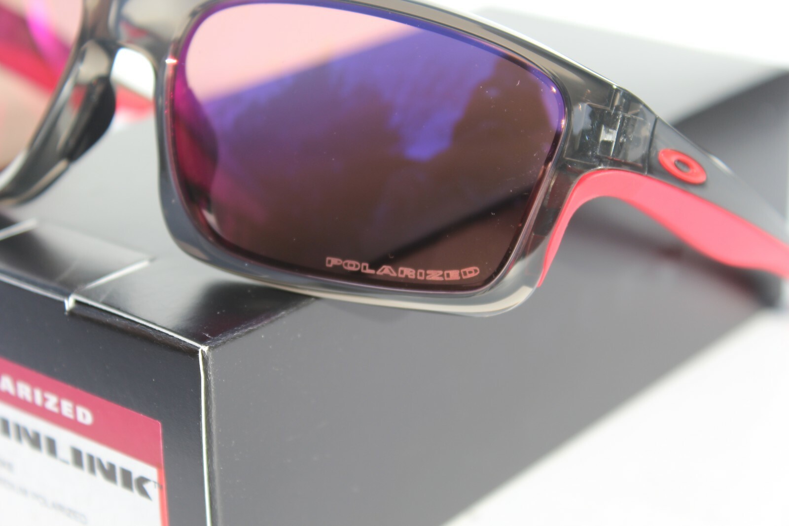 OAKLEY Chainlink POLARIZED Sunglasses Grey Smoke/OO Red Iridium NEW  OO9247-10 – Biblioteca Nacional de Angola