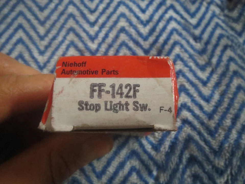NOS 1969 FORD GALAXIE LTD CUSTOM 500 FAIRLANE TORINO MAN BRAKES STOP LITE SWITCH - Image 3 of 3