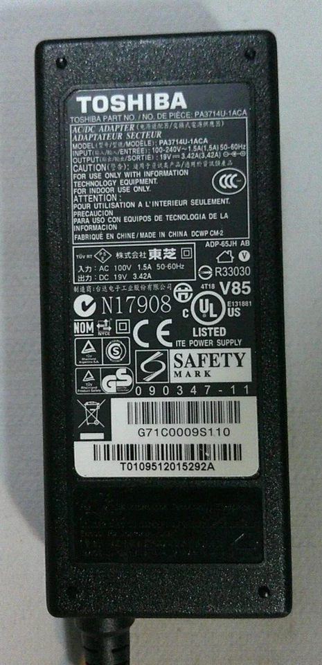 OEM Toshiba Satellite L75D-A Series 17.3" AC Power Adapter PA3714U-1ACA - Image 3 of 3