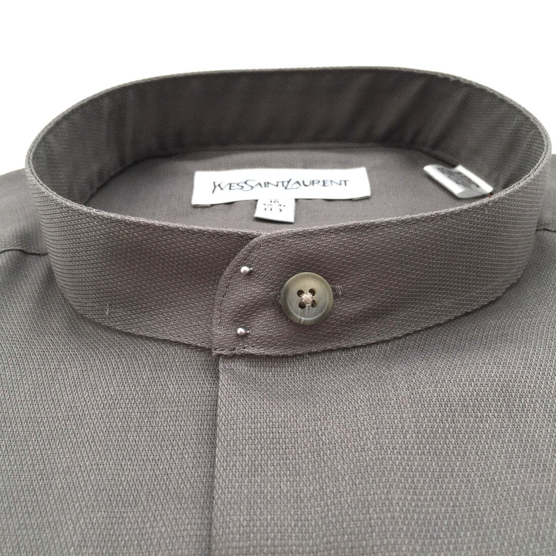 Abito camicia Yves Saint Laurent YSL vintage con bottoni colletto a fascia 16 grigio nuovo con etichette