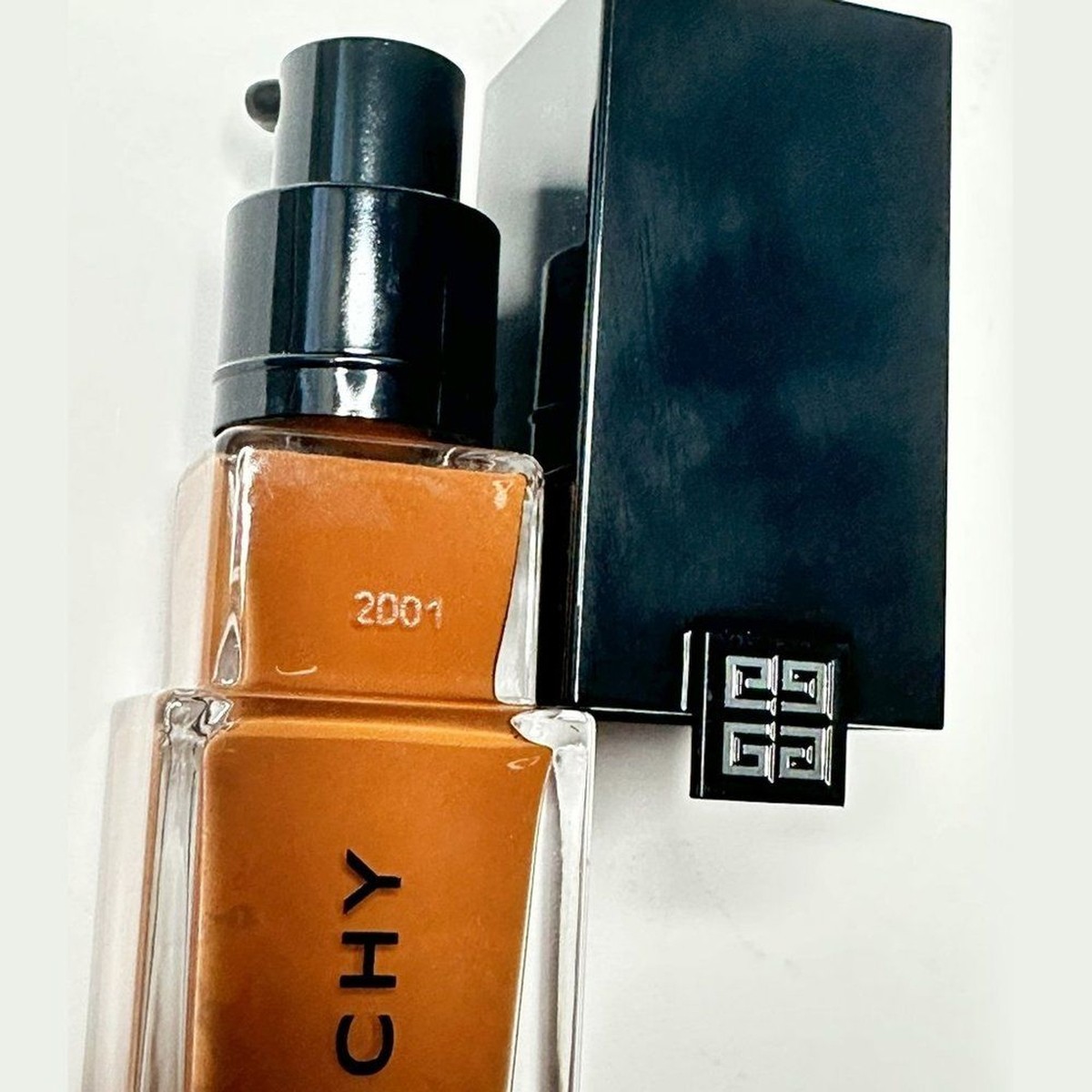 Givenchy Prisme Libre Skin-Caring Glow Foundation W420 | eBay