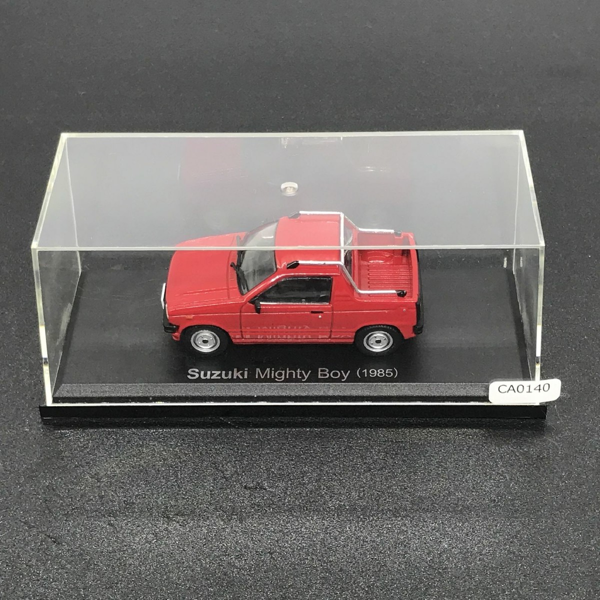 Mini Car Suzuki Mighty Boy 1985 Red 1/43 Scale Box Display