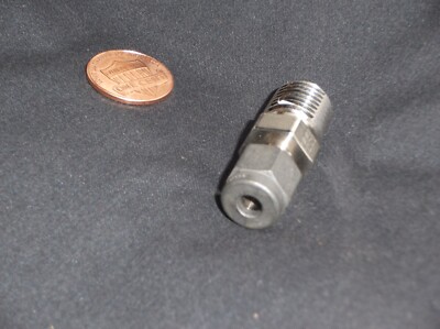 Parker  3/16'' compression X 1/4NPT MALE CONNECTOR 316 Stainless Steel 1/4 FNPT