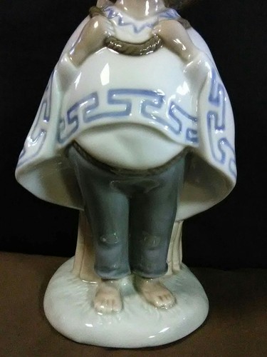 Exquisite Vtg. Porcelana de Cuernavaca Mexico "Boy w/Sugar cane" figurine - Picture 7 of 11