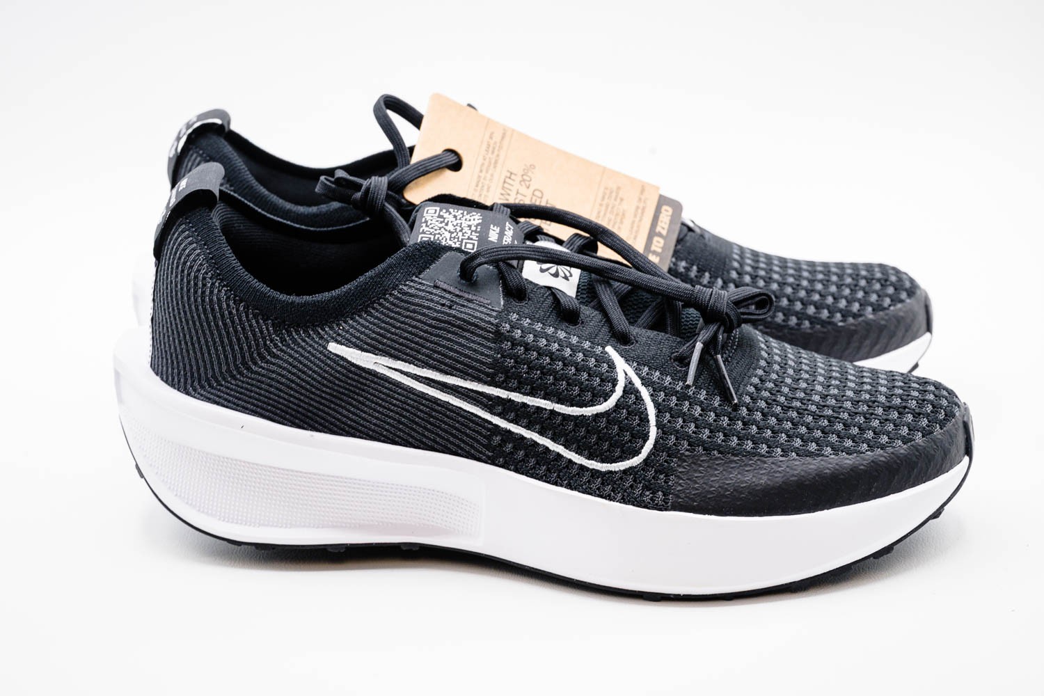 Nike Men's Interact Run Black White - Size 10.5 thumbnail 7