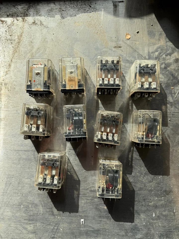 Tyco electronics KUP-17A19-120 5 amperios 1/3 HP Dispositivo clasificado Grupo de 10 relés Foto 4 de 4