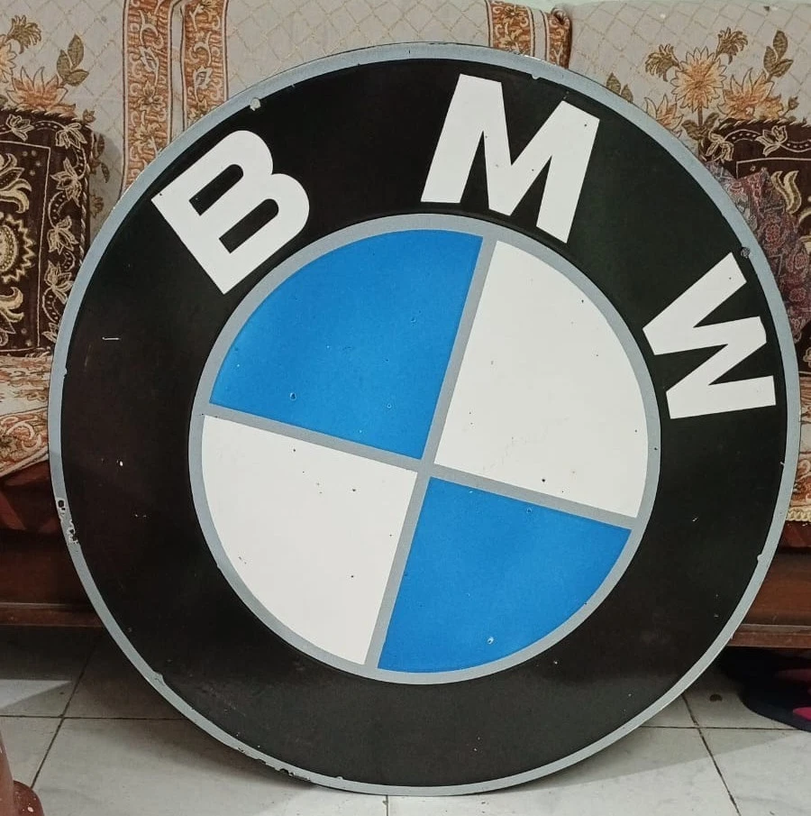 BMW Rare Porcelain Enamal Heavy Metal 30 inches Double Side - Image 3 of 4
