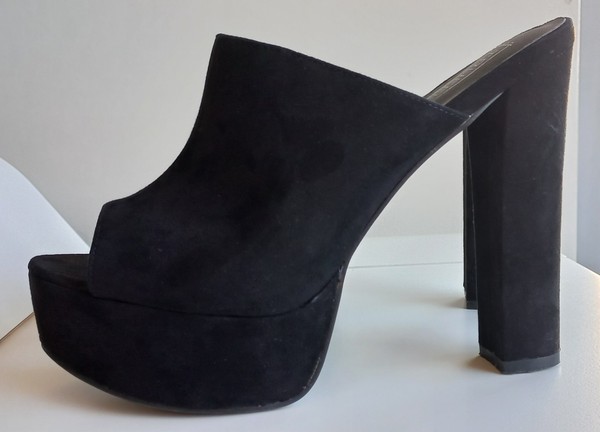 Truffle Collection Black Faux Suede Platform Mules 14.5 cm heels, Size UK 7