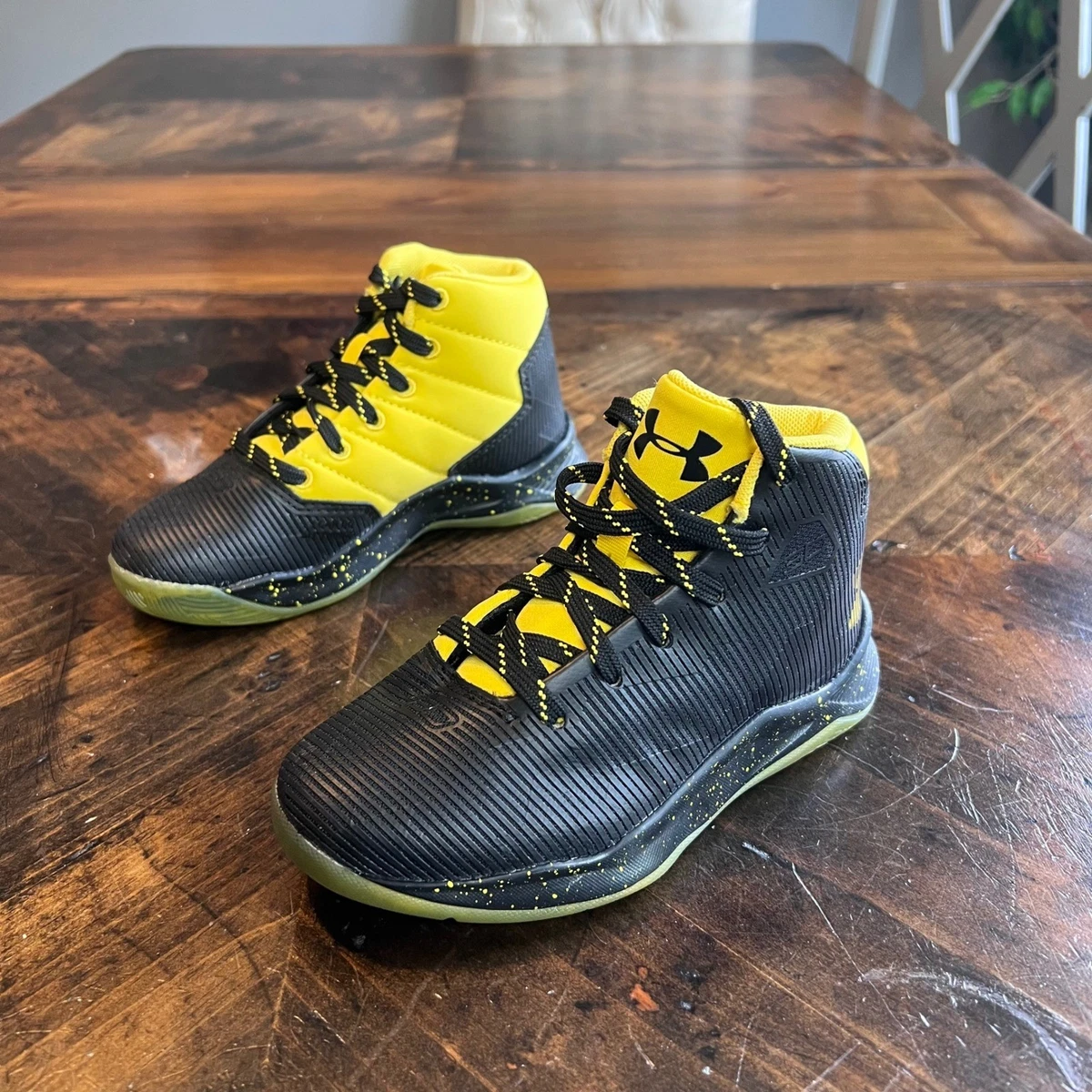 Las mejores ofertas en Zapatos para niños Under Armour amarillos