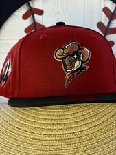 Sugar Land Space Cowboys Red Rocket Patch 59FIFTY Hat 7 1/4 Gray UV Metallic New