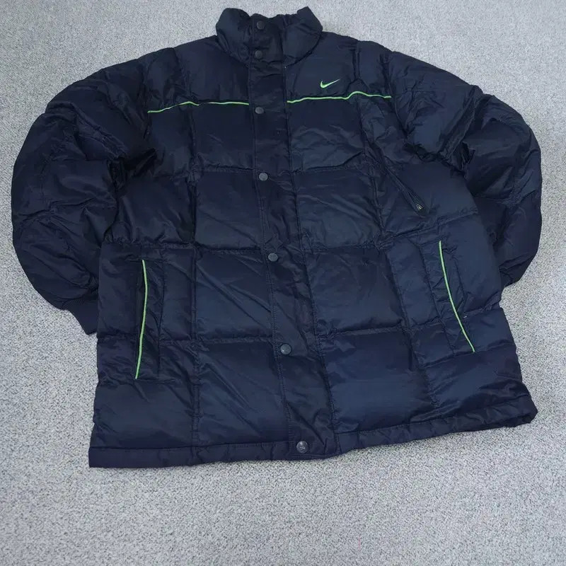 LG G G Nike Padded Jacket Size L Vintage Outerwear thumbnail 8