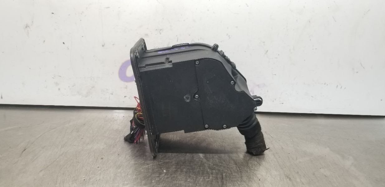 10 BENTLEY CONTINENTAL GT 6.0L ENGINE FUSE BOX
