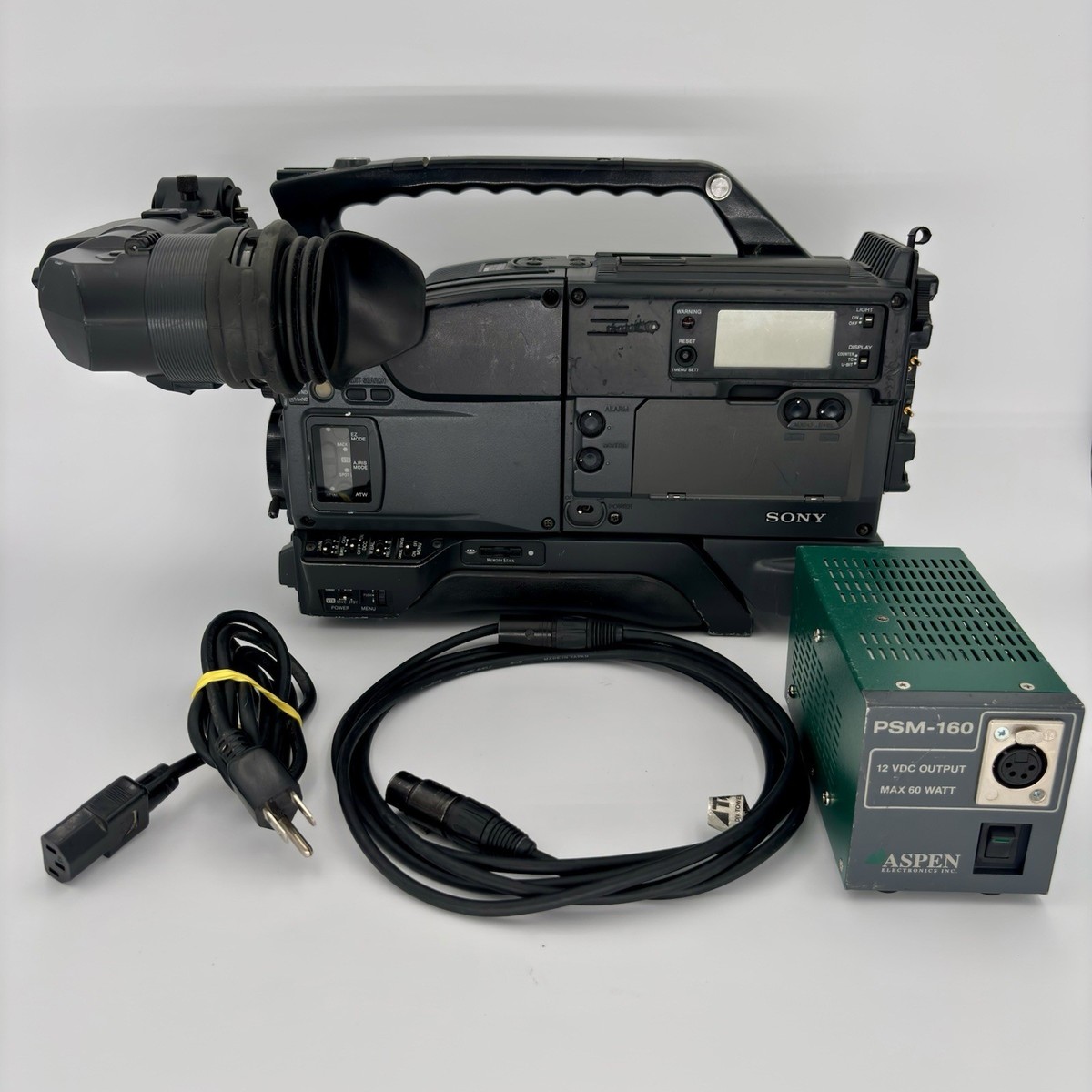 Sony DSR-1 W/ DXC-D50 Color Camcorder w/ DFX-701 Tested W/ Power