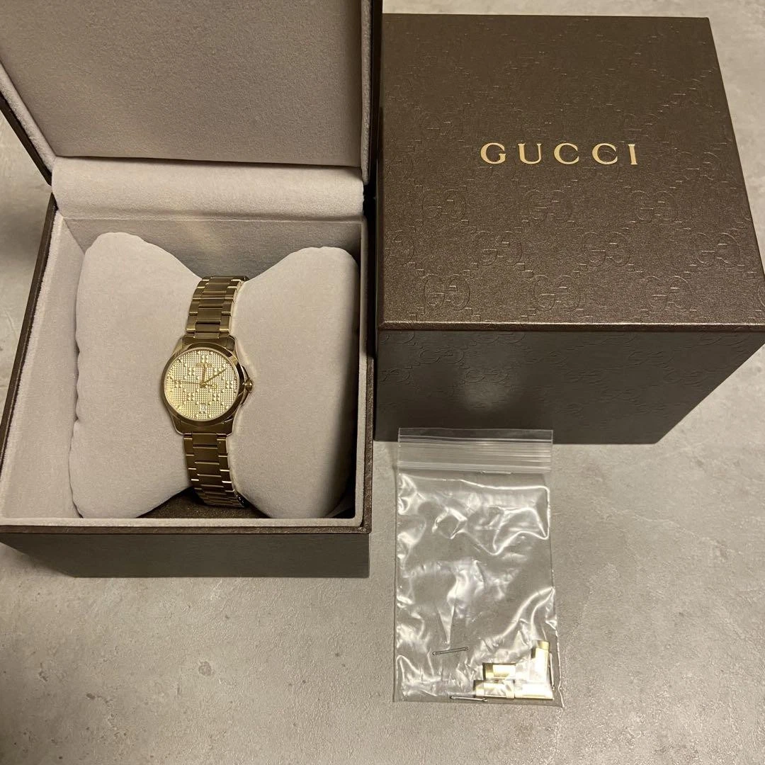 Orologio Gucci Timeless oro giallo 126 5 u batteria scarica leggeri segni di usura